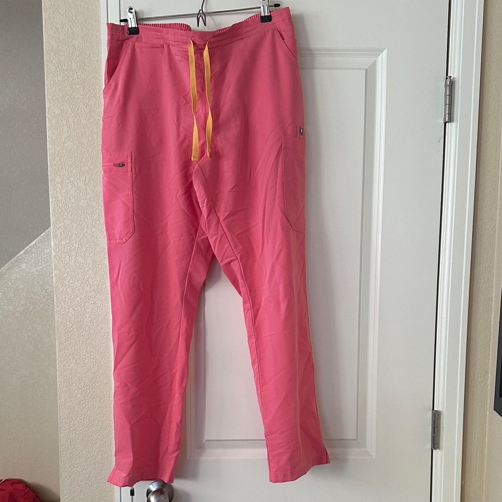 Figs Coral Scrub Pants